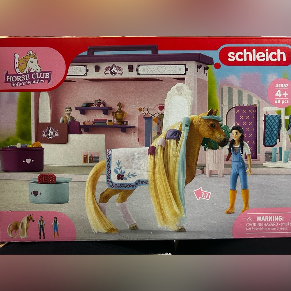 BRAND NEW Schleich Horse Club “Sophia’s Beauties” Beauty Salon‎ Playset 42587